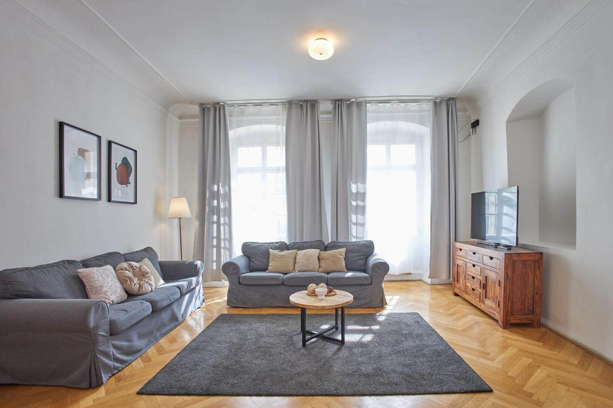 Charles Bridge Suites Прага Екстериор снимка