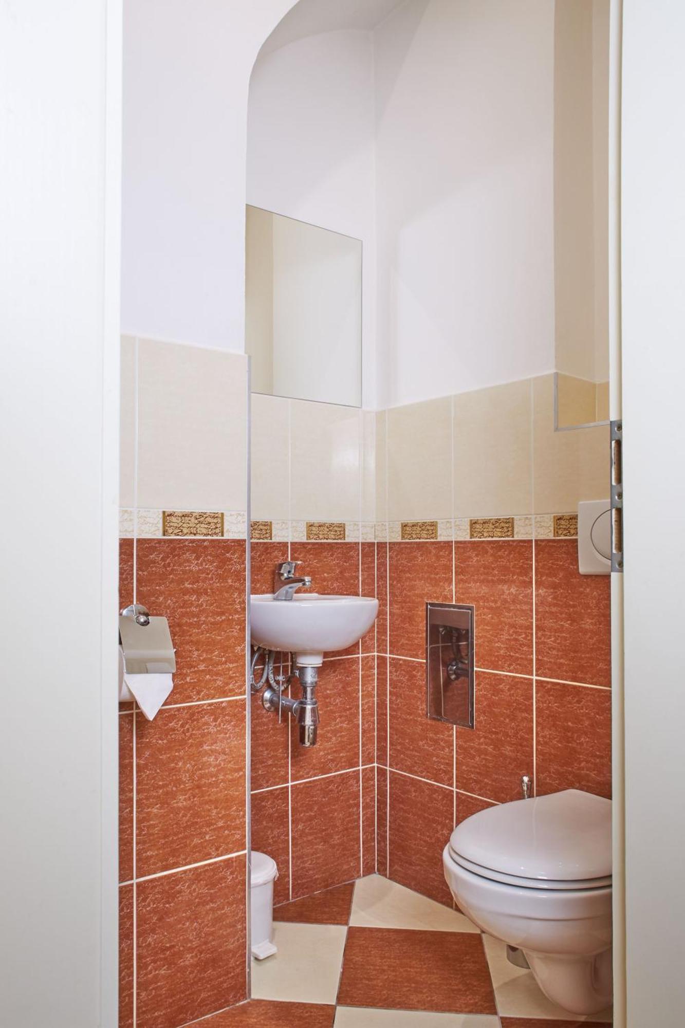 Charles Bridge Suites Прага Екстериор снимка