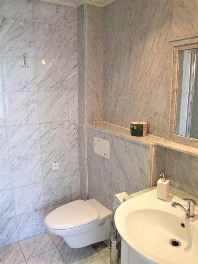 Charles Bridge Suites Прага Екстериор снимка